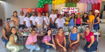 Conexão Criativa realiza ação social em homenagem às crianças na Escola Pequeno Gabi