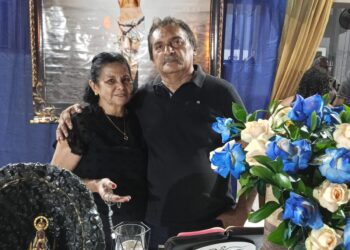 Oração e Fé na Residência do Casal José Sobrinho (Zebinha) & Rosário Holanda